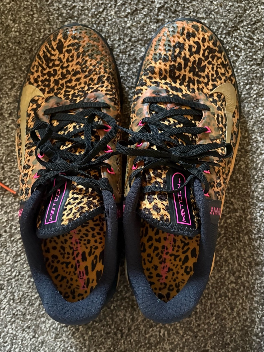 Nike Women’s Leopard Print Metcon Trainer in Gold, Black and Pink